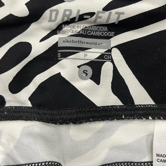 Women’s Nike Dri-Fit running tights - size S - Picture 2 of 4